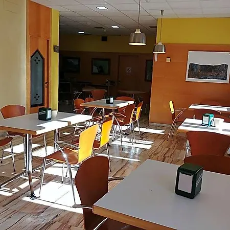 Hotel Cruces Belmonte De Miranda