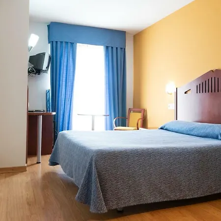Cruces Hotel Belmonte De Miranda