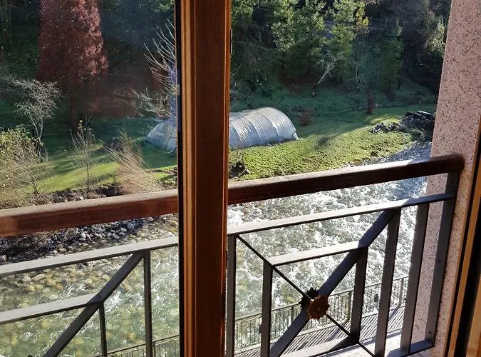 Hotel Cruces Belmonte De Miranda